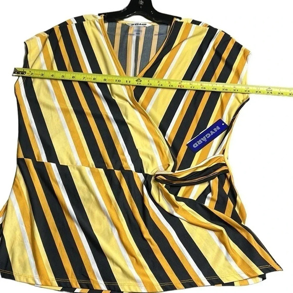 Blouse ,NWT,  semi wrap,diagonal striped,flattering,bold,lagenlook , - Picture 7 of 9